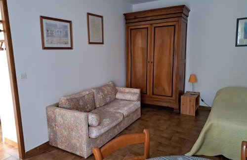 Greoux-les-Bains Apartment | L'Arc en Ciel