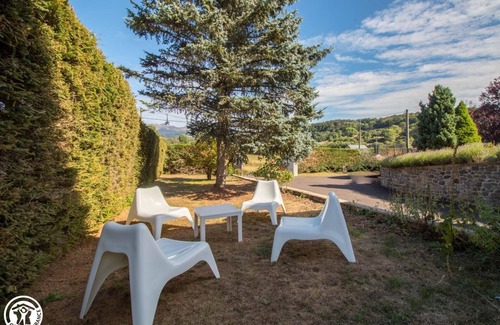 La Tour-dʼAuvergne House | L'arche de Noé - LA Tour D'auvergne