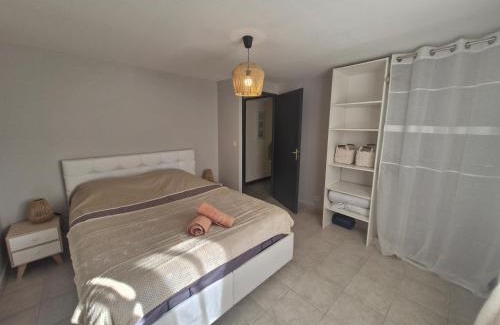 Vallon-Pont-d'Arc Apartment | L'art des choix