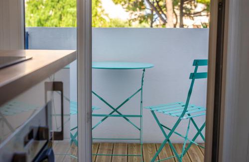 Cros-de-Cagnes Apartment | L'Ascot Appartement, plages à 300m, vue hippodrome