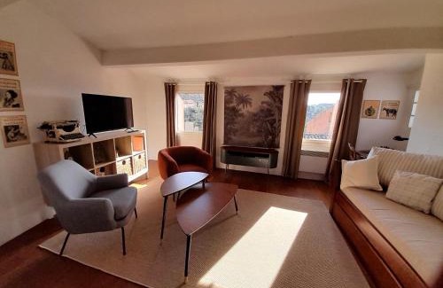 Roussillon House | L'atelier au coeur du village