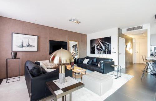 Cannes City Centre Apartment | L'attique des Artistes YourHostHelper