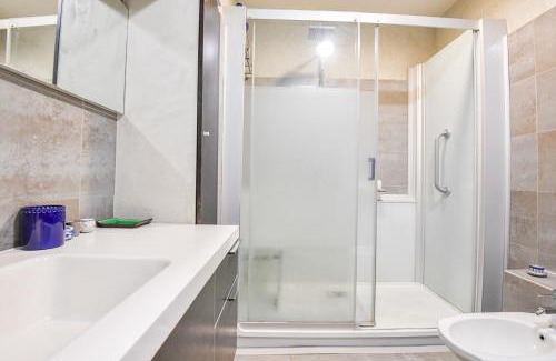 Saint-Victor Apartment | L'Atypique - Appart 2 ch avec terrasse et clim