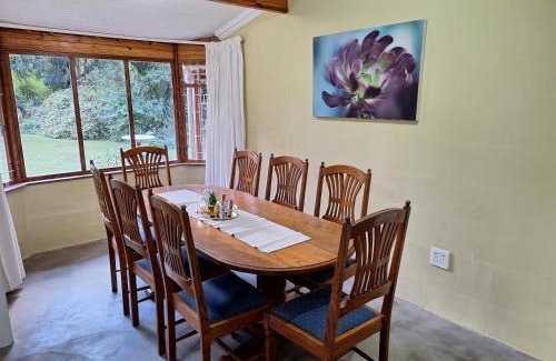 Cathkin Park House | L Chiam Self-Catering Cottage