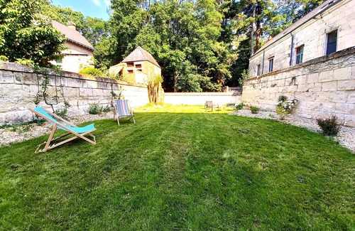 Saumur Apartment | L'eau Reine - Saumur Centre Avec Jardin
