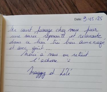 Sassenay Apartment | L'Ecrin Dakoté