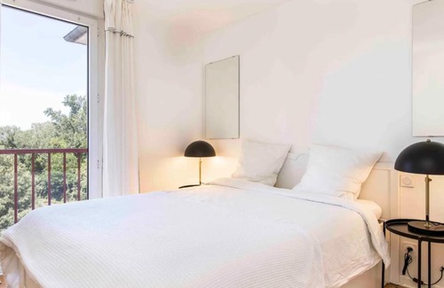 Roseraie Apartment | L ecrin