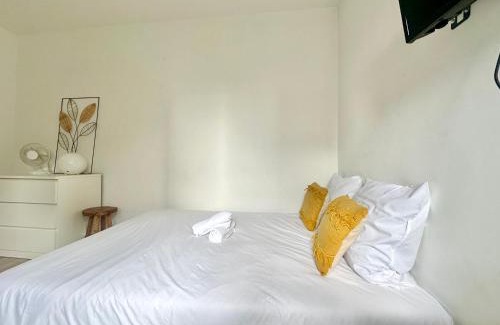 Limoges Apartment | L'Emailleur studio cosy et tout équipé