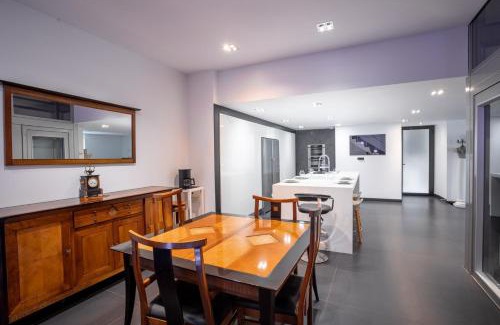 Riou - Petit Juas - Av de Grasse Apartment | L'EMPEREUR somptueux duplex au style raffiné, Petit Juas, proche du centre