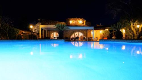 Cabrieres Hotel | L'Enclos des Lauriers Roses