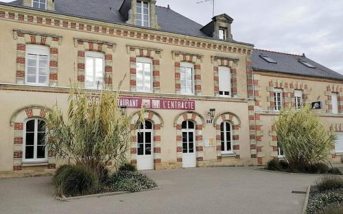 Saint-Paul-du-Bois Bed & Breakfast | L'Entracte