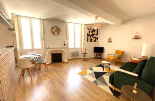Auch Apartment | L'Erable - Calme en Plein centre