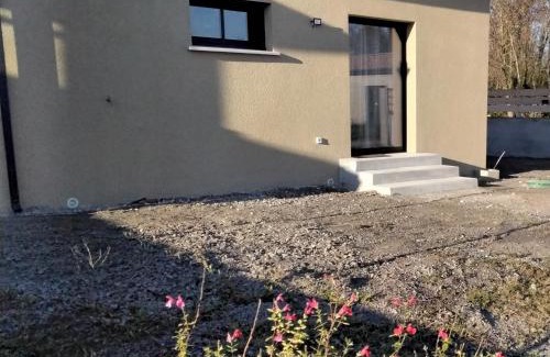 Ruoms House | L Essentiel Studio climatisé 500m commerces et Voie Verte