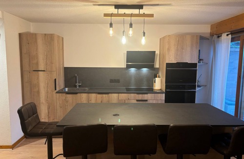 Flumet Apartment | L'Etoile Blanche - Appt vue montagne