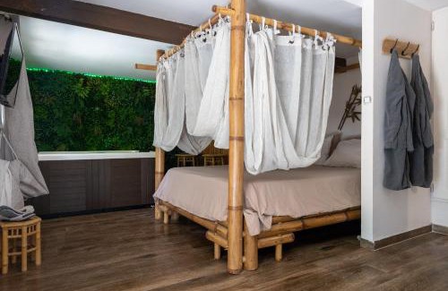 Saint-Menet Bed & Breakfast | l'Everest Rooms