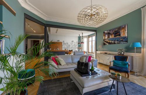 Annecy Old Town Apartment | L'Héritage du Lac - 3 chambres au coeur d'Annecy