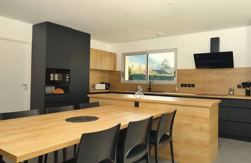 Charavines House | L'HACIENDA DUO, a romantic getaway with a private spa