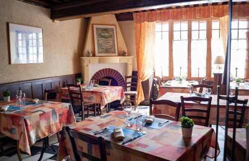 Quarre-les-Tombes Hotel | L'Hotel du Nord - Quarré-les-Tombes