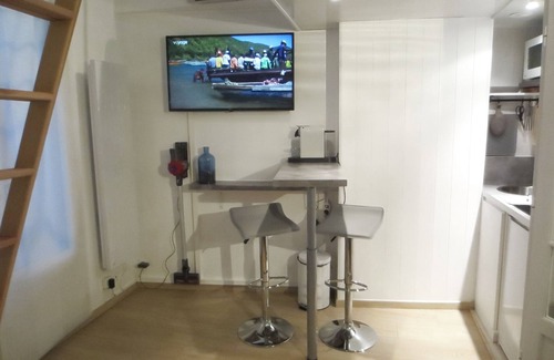 Trouville-sur-Mer Apartment | L'IDEAL 6: optimized STUDIO in the "Golden Triangle" (casino 50m, beach 150m)