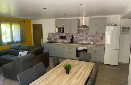 Guillestre Apartment | L'improbable, Spa, Netflix, Wifi, 500 m du centre historique