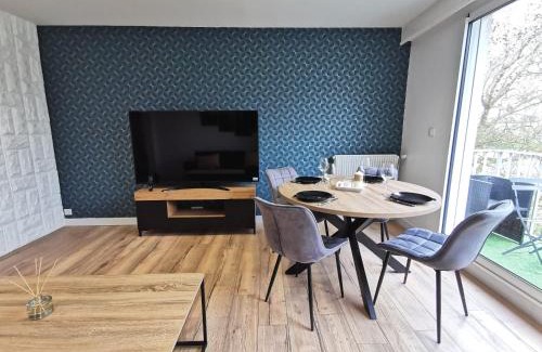 Republique - Les Ponts Apartment | L'Inattendu - Les Maisons de Madeleine