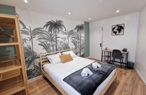 Republique - Les Ponts Apartment | L'Inattendu - Les Maisons de Madeleine