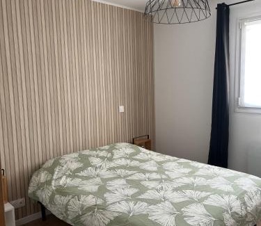 Saint-Hippolyte House | L'instant fleuri