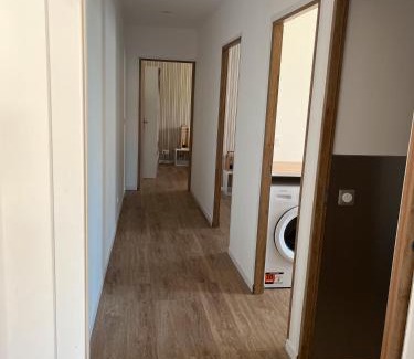 Saint-Hippolyte House | L'instant fleuri
