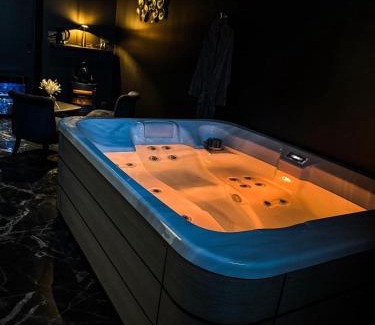 Nivillac House | L or sombre