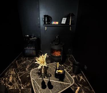 Nivillac House | L or sombre