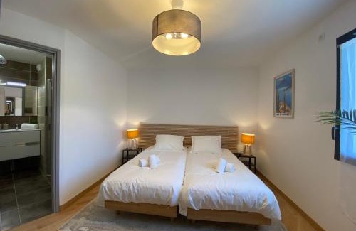 Annecy Apartment | L'ORANGERAIE - Garage, Balcon, Vélos, Proche Lac, Vue Montagne