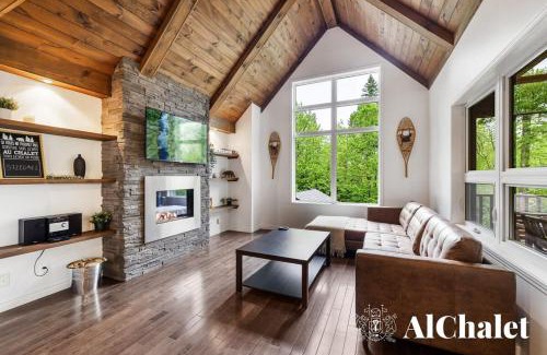Petite-Riviere-Saint-Francois Ski Chalet | L'ours et le Renard- Chalet familial et Spa