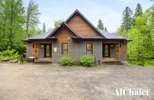 Petite-Riviere-Saint-Francois Ski Chalet | L'ours et le Renard- Chalet familial et Spa