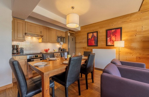 Vallorcine Apartment | l'Ours Bleu A35 - Ski in Ski out, Vallorcine (Argentiere), France