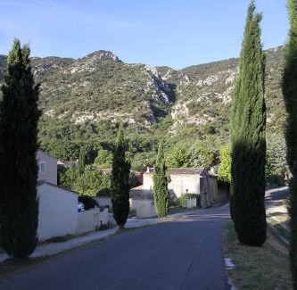 Maubec Apartment | L'Oustalado