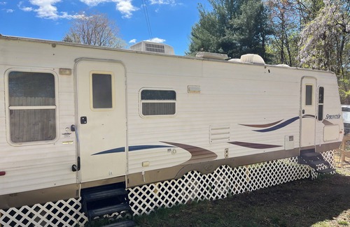 Stokes House | L & R Ranch Rv Camping, on the farm