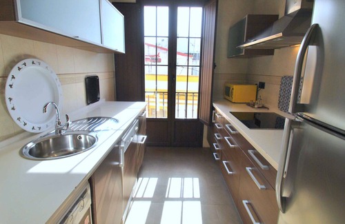 Alameda Apartment | L5.3 Dorm. Apartment with Terraces/WIFI/Air Conditioning/Kitchen