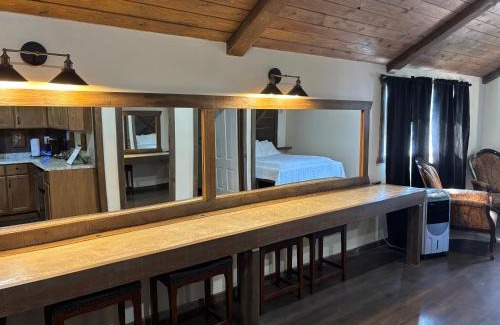 Lompoc House | La Arboleda