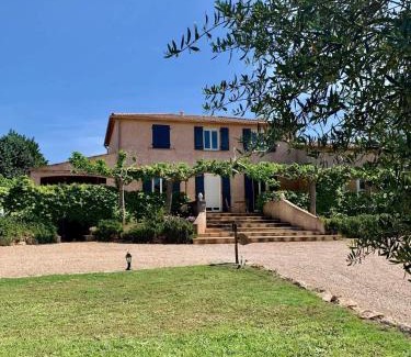 Villecroze Villa | LA BASTIDE DES COCCINELLES