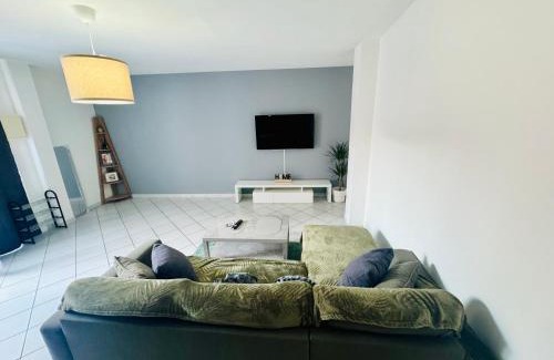 Auxerre Apartment | La belle échappée Auxerre Centre