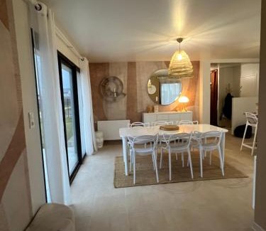 Saint-Meloir-des-Ondes House | La Belle Mélorienne