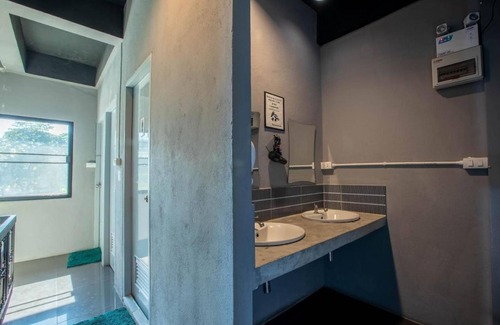 Huay Kaew House | La Belle Nuit House