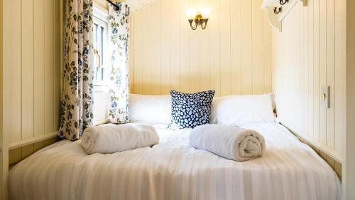 Hassocks Apartment | La Belle Roulotte