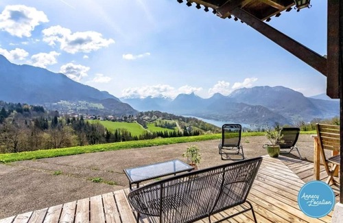 Talloires-Montmin Apartment | La Bergerie T2 : Apartment with lake and mountain view.