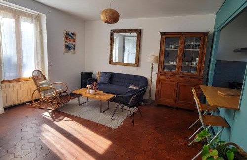 Thomery House | La Bycoque, maison 2 chambres au calme