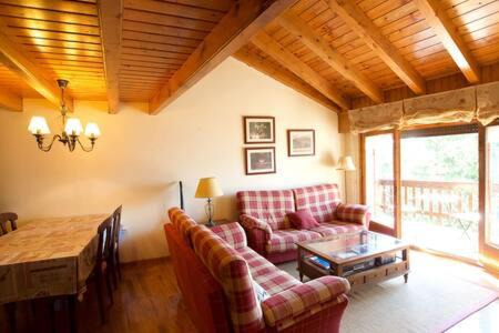Alp Apartment | La Cabana dels Esquirols