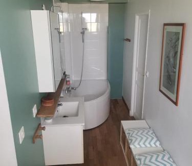 Sauveterre-Saint-Denis Bed & Breakfast | La Canolière - Chambre d'hôtes Camille