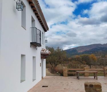 Villanueva del Rosario House | LA CASA DE LA HUERTA Stylish family cottage in Malaga countryside