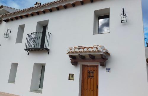 Villanueva del Rosario House | LA CASA DE LA HUERTA Stylish family cottage in Malaga countryside