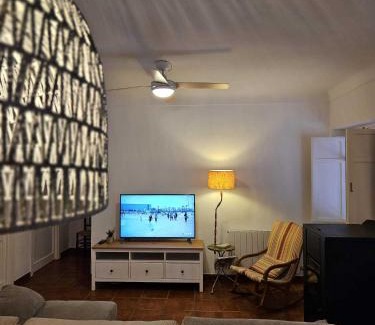 La Puerta de Segura Apartment | La Casa del Cartero By Travel Home